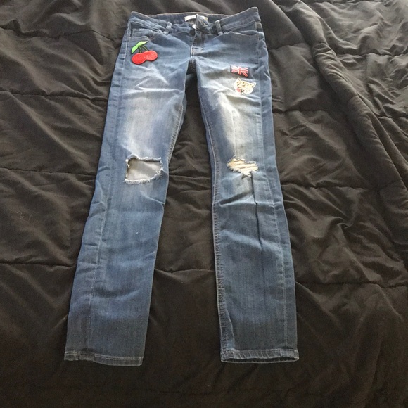 Detailed Jeans - Picture 1 of 3
